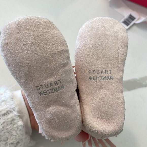 My first Stuart Weitzman crib booties in Infant size 2 - Picture 8 of 8